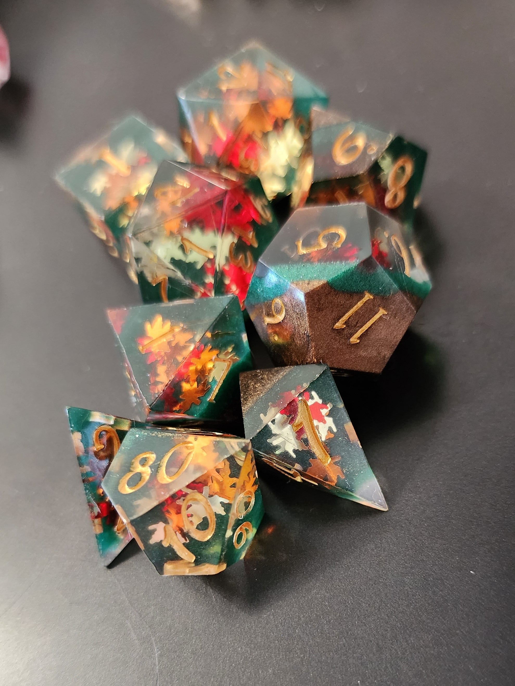 Forrest Floor *sharp edge* Gaming Dice with Extra D4 and Extra D20